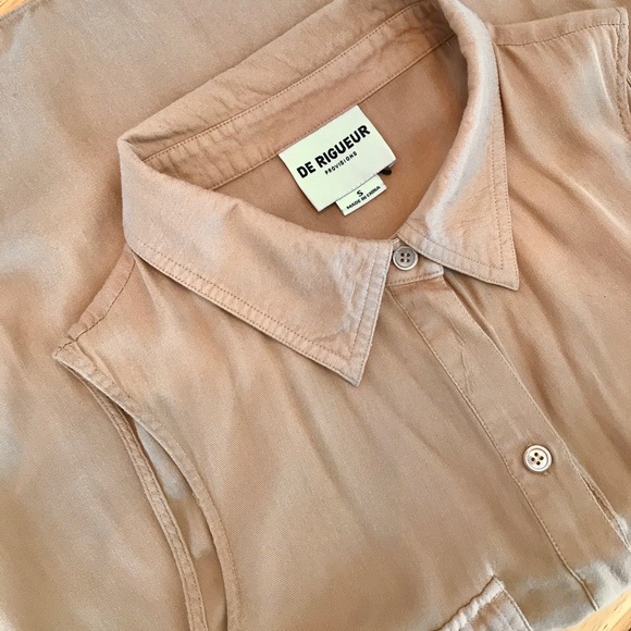 De Rigueur Provisions Beige Top - Picture 2 of 8